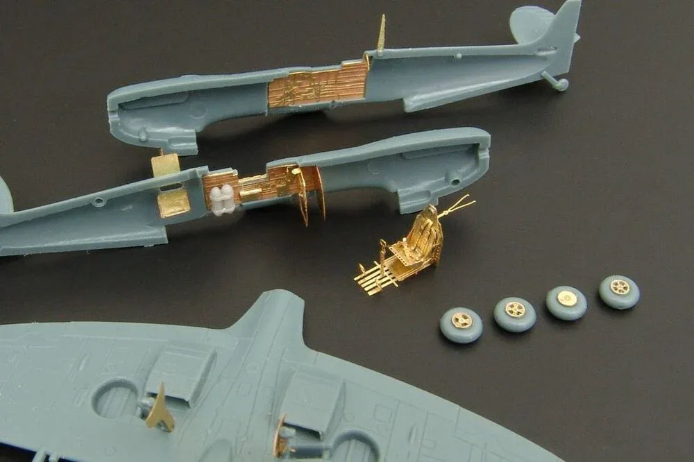 Spitfire Mk IX (Eduard) - PremiumHobby