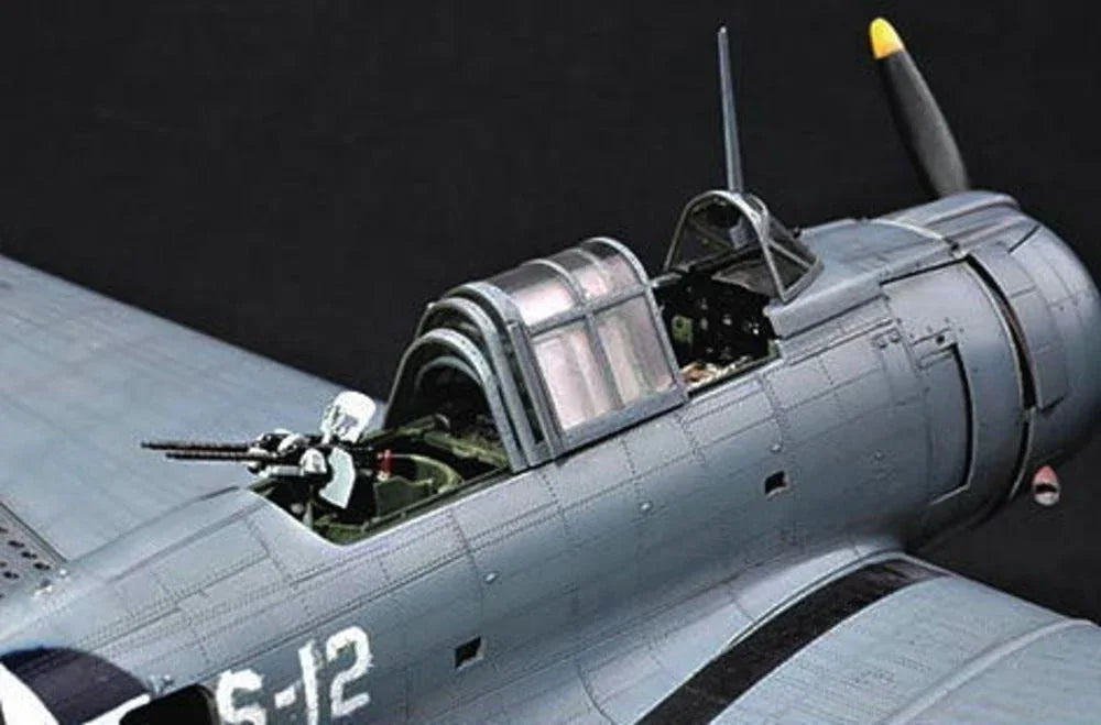 SBD-3/4/A-24A Dauntless US Navy - PremiumHobby