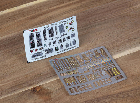 F-4E SPACE 1/48 MENG