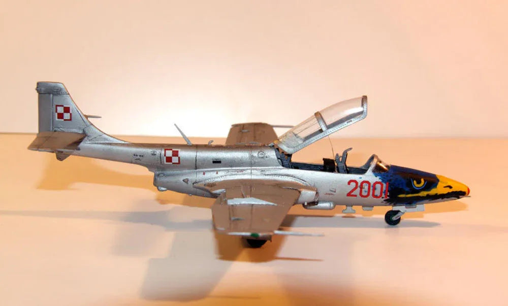 TS-11 White Eagle Iskra - PremiumHobby