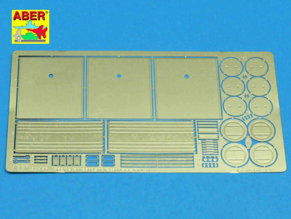 Side fuel tanks and smoke cannisters for T-34 & IS-2