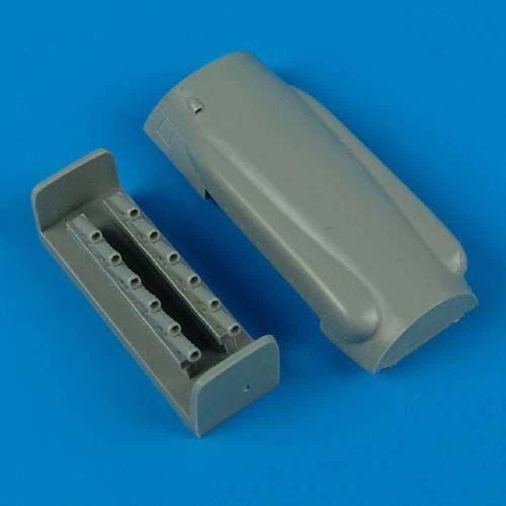 Spitfire Mk. XIV cowling and exhaust - round für Academy Bausatz