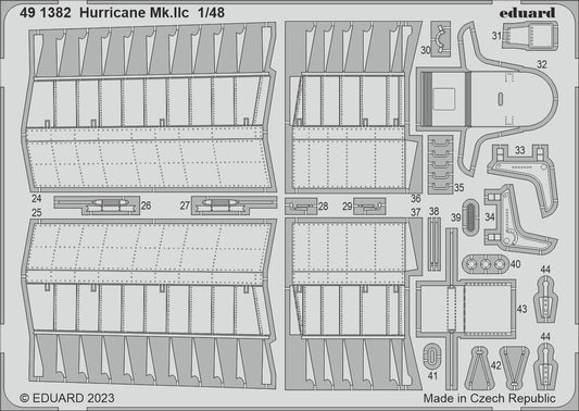 Hurricane Mk.IIc 1/48 ARMA HOBBY