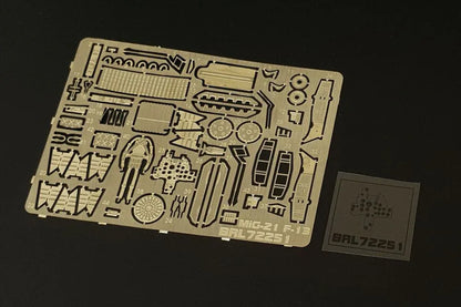 MiG 21 F-13 (Revell kit) - PremiumHobby