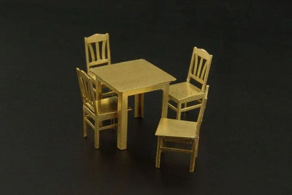 Table and chairs - PremiumHobby