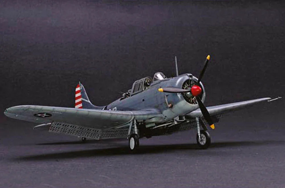 SBD-3 Dauntless Midway US Navy - PremiumHobby