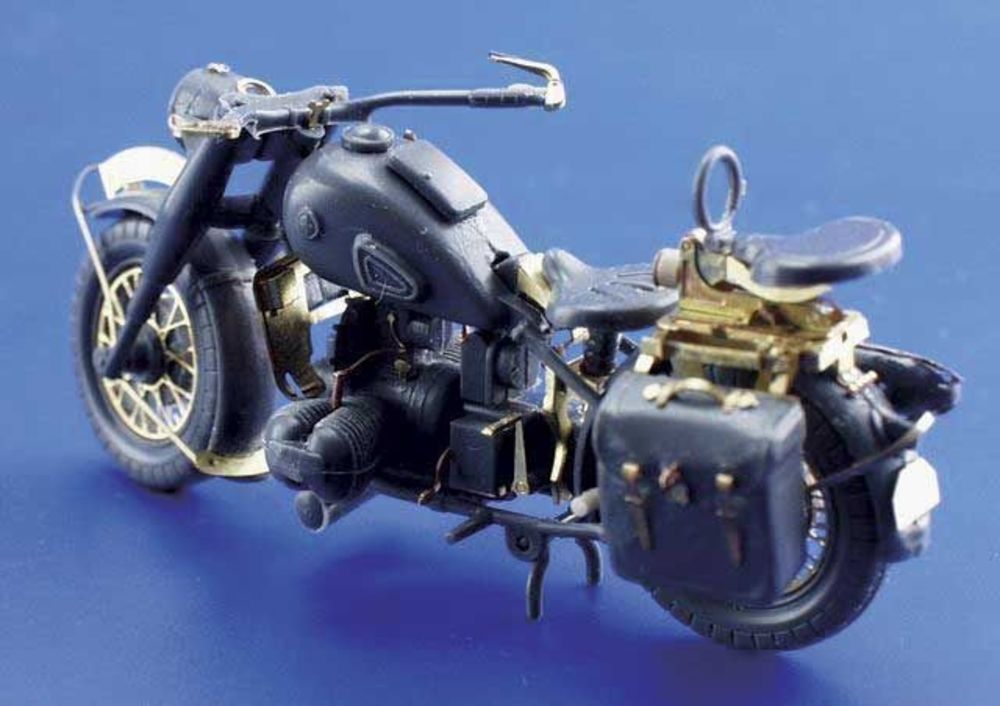 BMW R75 / Zünddapp KS750 Fotoätzsatz