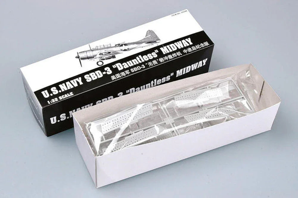 SBD-3 Dauntless Midway US Navy - PremiumHobby